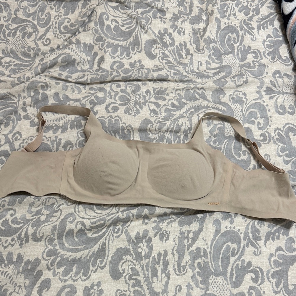 SKIMS NAKED SCOOP BRALETTE | CLAY × 1